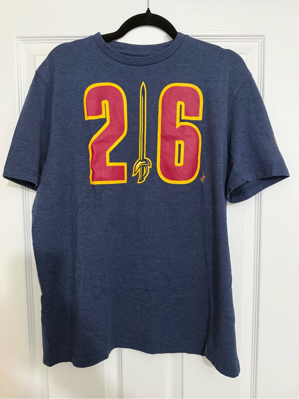 Cleveland Cavaliers Men XL Navy Blue Graphic Tee